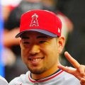 菊池雄星の長男レオ君、試合開始告げる「プレーボール！」でファン魅了　妻の深津瑠美さんも登場