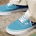 青い「ヴァンズ」こそ夏の至高品！それ以外のアイテムはシンプルで。好例をスナップ！