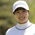 白ワンピ姿に「私服が似合っていて最高にかわいい」　人気女子ゴルファー「リフレッシュＤＡＹ」報告　「スヌーピーより可愛い女性が写ってるなぁ」の声も