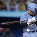 ＂優しさファースト＂の阪神・坂本誠志郎がヤクルト戦でかいま見せた「怒りの表情」の裏側　チームを預かる「自覚と配慮」