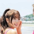 ビーチの妖精ペアが健康美を解放！「週プレ」登場に歓喜と称賛「素敵な人魚姫さま」