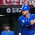 中日・ボスラーが「JERA セ・リーグ AWARD」6・7月度大賞　レジェンドOBが評価した殊勲打