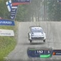 時速192キロで驚異の飛距離！ 世界最速ラリーカー、特大ジャンプで“パーツが取れた”…WRCならではの“異次元光景”