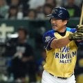 51歳と思えぬ戦慄の一打に「マジでOB？」　30代の元メジャーリーガー粉砕「さすがすぎる」
