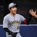 阪神　中川勇斗が名誉挽回のプロ１号同点弾！初回の守備で先制につながる失策→直後に一撃　ベンチ前で感情爆発