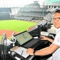 甲子園プレー集で磨いた判断力　旭川東の元監督が公式記録員で派遣
