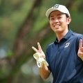 ルーキー福住修が首位で最終日へ