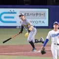 阪神　佐藤輝明がバックスクリーンへ２試合ぶりの一発　自身初の３０号に王手　球団歴代１５位の２９号