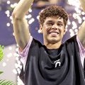  22歳 死闘制しマスターズ初V 