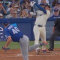 大谷翔平、今日は“棒立ち”で確信ホームランをお見送り…衝撃40号にファン熱狂「カッコ良すぎるだろ！」