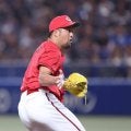 広島　中崎翔太が緊急降板　ブライトのピッチャー返しに思わず右手を出す→利き手を負傷か　３３歳誕生日に悪夢