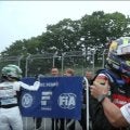 国内最速レース、悲願の初優勝で“元F1の大物”が中継に！ 映り込んだ約8秒に「おったんかw」視聴者注目