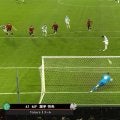 日本代表MF、大ブーイングのなか強烈PK弾を叩き込んでEL初得点！「一矢報いた！」GKの手を弾く弾丸シュート炸裂の瞬間