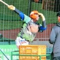巨人・育成ドラ５知念に“プロの洗礼”　異例の秋季キャンプ合流も右足つるアクシデント「きつかった。これがプロ」