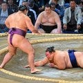 友風が連敗も鬼門の２日目を乗り切った　「朝から胸騒ぎがしてドキドキしてました」