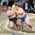 大の里が連勝発進 苦手の伯桜鵬に勝利