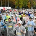 おかやまマラソン　雨の中、約1万6千人が岡山市内を駆け抜ける