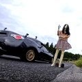 前代未聞？ 車の風速でスカートが「めくれた！」 20歳天才ドライバーの“神風アタック”が話題「持ってますね…技術」