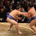 異例の九州場所　３日目で全勝力士がわずか４人　大の里は横綱相撲　安青錦は首投げで辛勝　序盤から大混戦模様に
