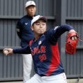 【侍ジャパン】松山晋也、ピッチコム＆クロック使用しブルペン入り「間合いやフォーム修正意識」