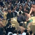 “玉突き”ハプニングで行司が落下…館内騒然 まさかの展開に笑いも「自分より行司さんを」一山本の優しさに脚光