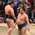 館内騒然　横綱豊昇龍が痛恨２敗目　若元春の変化に意表突かれ…ぶ然　金星の若元春「普段あまり動かないので緊張した」