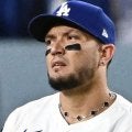 ロハスがラテン・グラミーのプレゼンターで登場、スタイリッシュな姿を披露　MLB公式が紹介