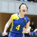 女子優勝の横浜隼人期待の2年生「思い切り打った」と得意の強打　春高バレー神奈川大会