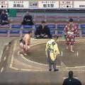 力士に何が？ 取組前に\
