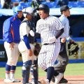 九州国際大付が神宮大会初Ｖ　１３安打１１得点大勝で歓喜の輪