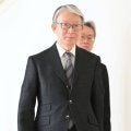巨人・山口オーナーが退団の桑田前２軍監督に言及　フロント入り打診も「本人はユニホームの愛着が非常に強く」　戦力補強は「外国人とＦＡで達成できれば」