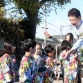 阪神・岩崎が地元・清水で玩具贈呈式　５年連続の活動「野球が身近になるように」