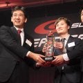 スーパーＧＴの年間表彰式　史上初の３連覇の坪井と山下が「４連覇に向けて頑張ります」と宣言