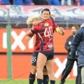 鹿島の「４０番」鈴木優磨　批判も浴びるが…小学校１年生から在籍の鹿島愛は人一倍、９季ぶりＶに涙止まらず