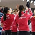 カーリング日本女子、局面打開の一投で2連勝発進　五輪最終予選