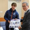 目指すは全日本チャンピオン　バイクレーサー松岡さん、真庭市を訪問