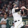 「えげつないスピードの打球だった」元阪神25歳右のロマン砲、“新天地”合流報告にファン歓喜「どこへ行っても応援し続けます！」