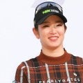 人気女子ゴルファー原英莉花　黒フレームのメガネ、サングラス姿でポーズ　オークリーのサポートに感謝