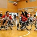 車いすバスケを小学生が体験　千葉・松戸