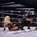 「誤審では？」何が起こった？ 美女レスラー対決で起きた“まさかの王座移動”に会場沈黙…ファンも動揺隠せず「嘘だろ」