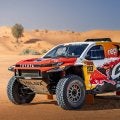 TGR W2RCが2026年ダカールに投入する新型マシン「トヨタDKR GRハイラックス」を公開