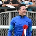 菅原明良騎手がJRA通算400勝達成！ 「来年はもっと勝てるように努力して頑張っていきたい」