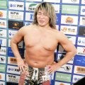 棚橋弘至　満員の“聖地”星で男泣き「プロレスラーになって良かった」　大歓声にエアギターで呼応「愛してま～す！」