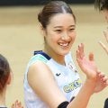 レアな姉妹2ショットが“大反響”　女子バレー佐藤淑乃・彩乃がクリスマスディズニーを満喫　魅了されるファン続々