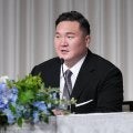 元横綱白鵬さんが島根訪問　６年ぶりの出雲大社や老人ホームの慰問で「素晴らしい出会い」