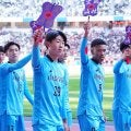 【高校サッカー】入場行進も各校の色　流通経大柏はチーバくん、山梨学院は「風林火山」の軍配