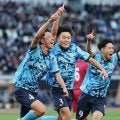 高校サッカー　徳島市立　４発！開幕星　河野監督の笑みこぼれる「まさか２点目、３点目が取れるとは」