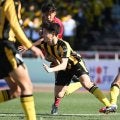 全国高校サッカー　前回王者の前橋育英が初戦敗退の波乱　神戸弘陵に１－２　選手らは涙