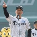 【阪神】藤川球児監督「変身」宣言「守ってはダメ。情熱を持つ」今季スローガン「熱覇」