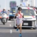 【箱根駅伝】中大がトップで平塚中継所通過　前回区間賞の本間颯で逆転　当日変更の岡田開成へ